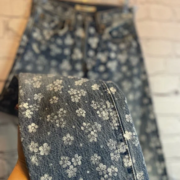Levi's Wedgie Straight Blue Floral Women's Jeans - Picture 2 of 7